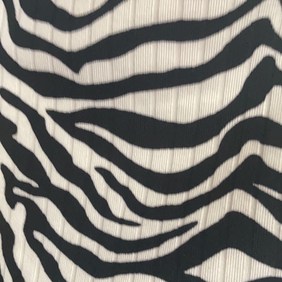 Relisted Rue21 top zebra print ribbed crop top cropped casual summer retro XL jr - Picture 4 of 15